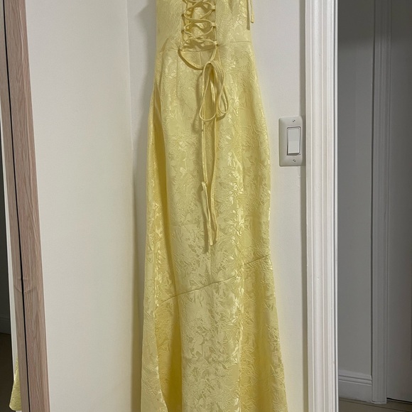 WHITNEY MAXI DRESS - LEMON - Picture 4 of 4